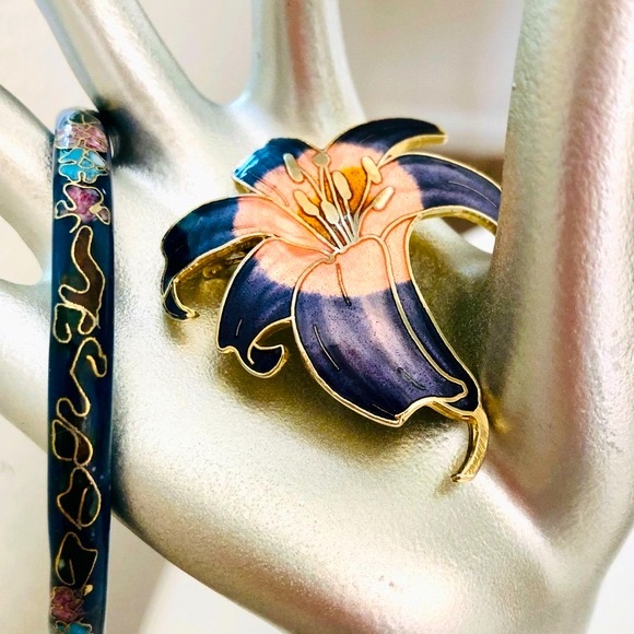 Vintage Blue Cloisonné Brooch and Bangle Bracelet - Picture 2 of 9